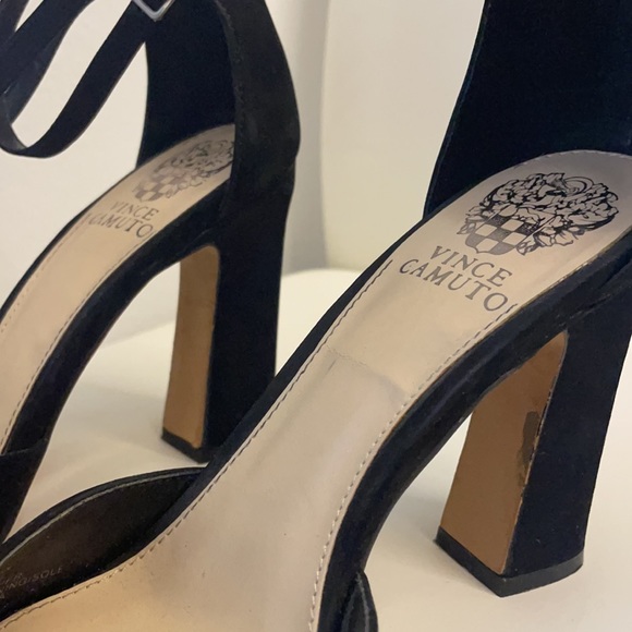 Vince Camuto Black Heel, W 9.5 - Picture 11 of 11